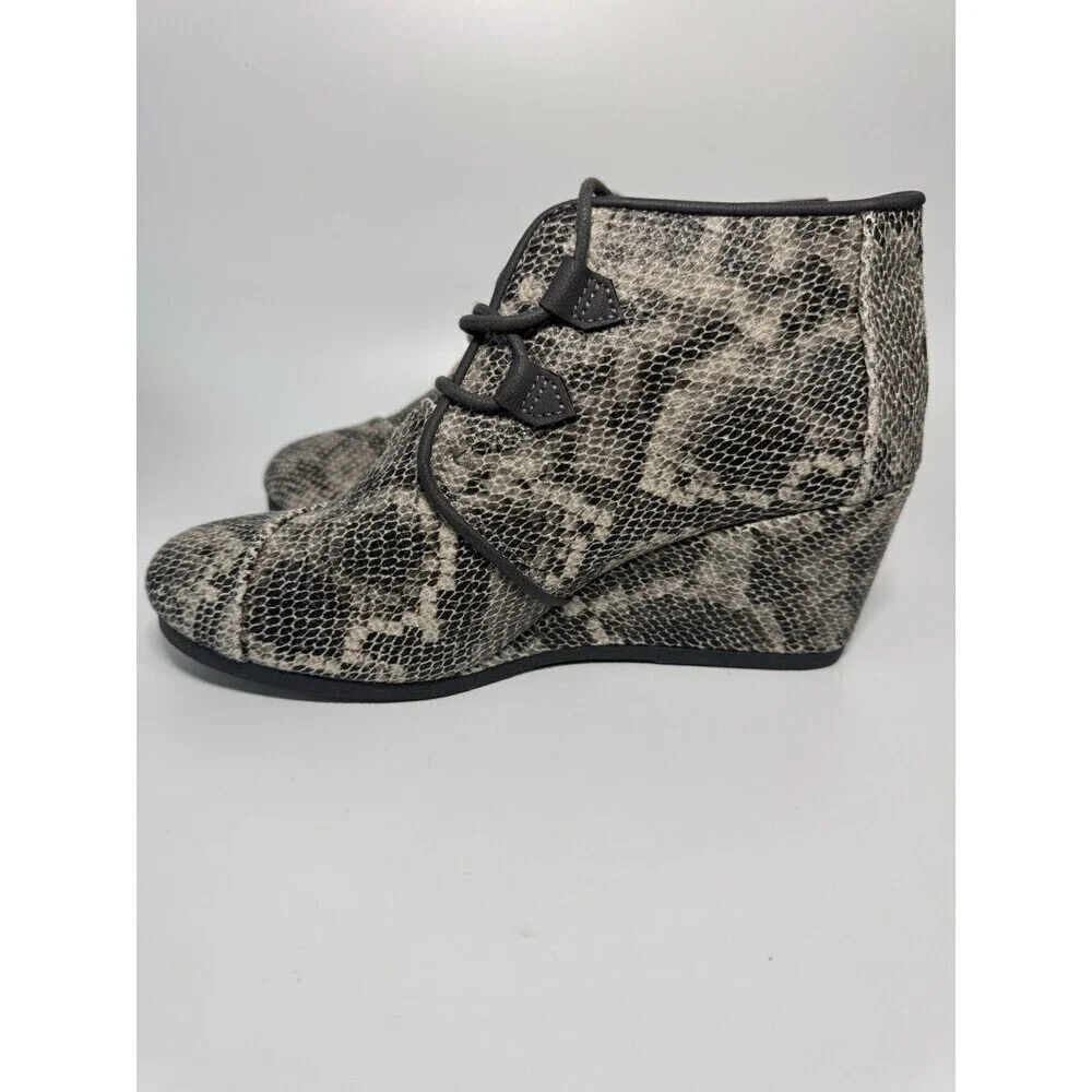 NEW Toms Kala Leather Snakeskin Print Lace Up Wedge Booties Womens 9